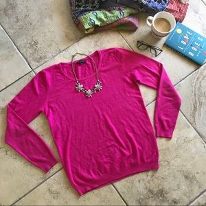 Pink crew neck sweater by Bacci